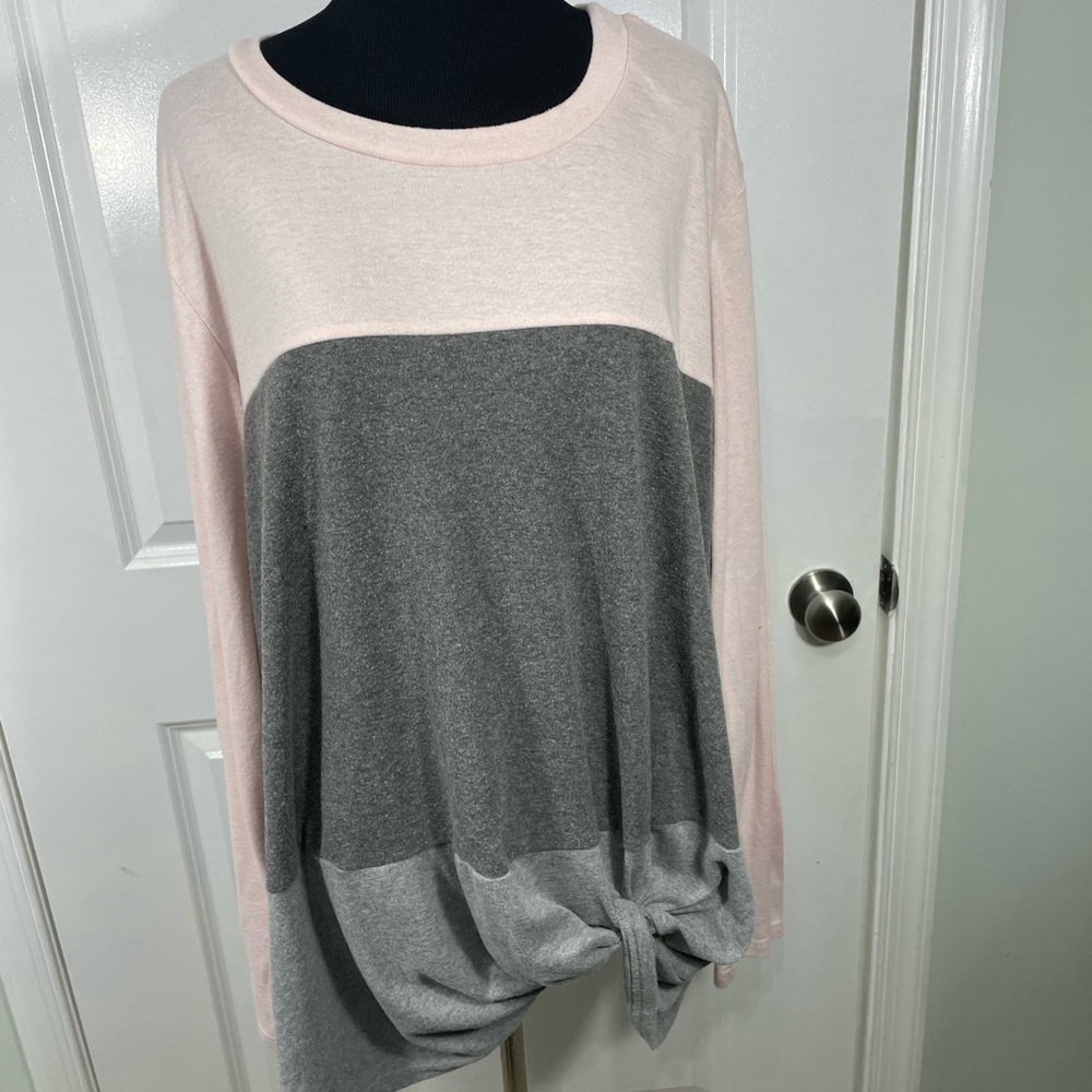 Yidarton Women's Pink and Gray Colorblock Top Size XL CB-108